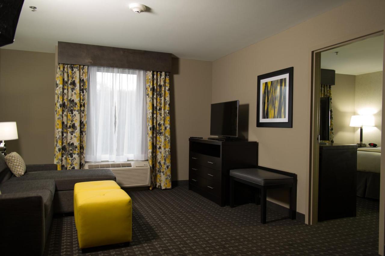 Holiday Inn Express And Suites Madison Central By Ihg Eksteriør bilde