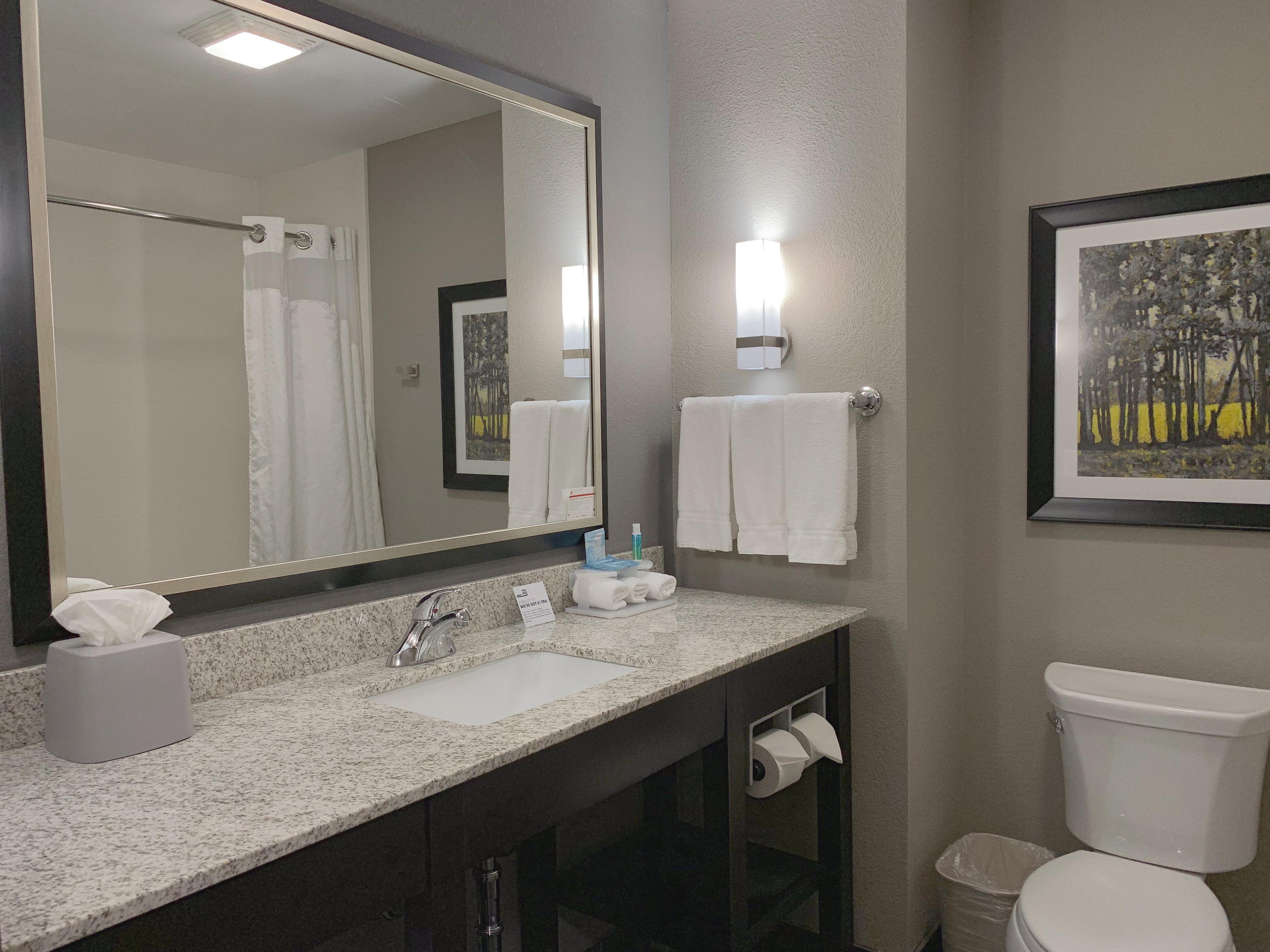 Holiday Inn Express And Suites Madison Central By Ihg Eksteriør bilde