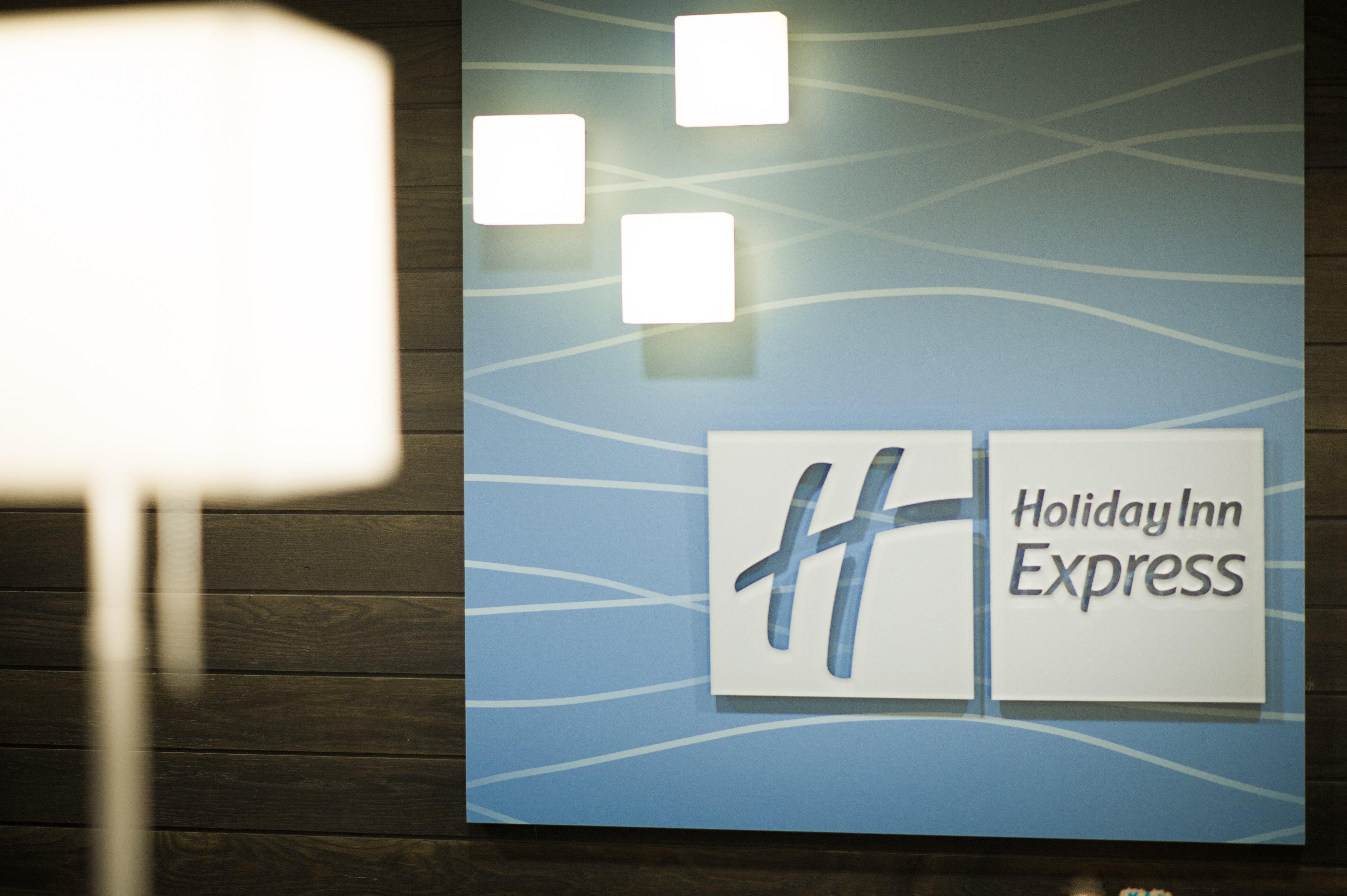 Holiday Inn Express And Suites Madison Central By Ihg Eksteriør bilde