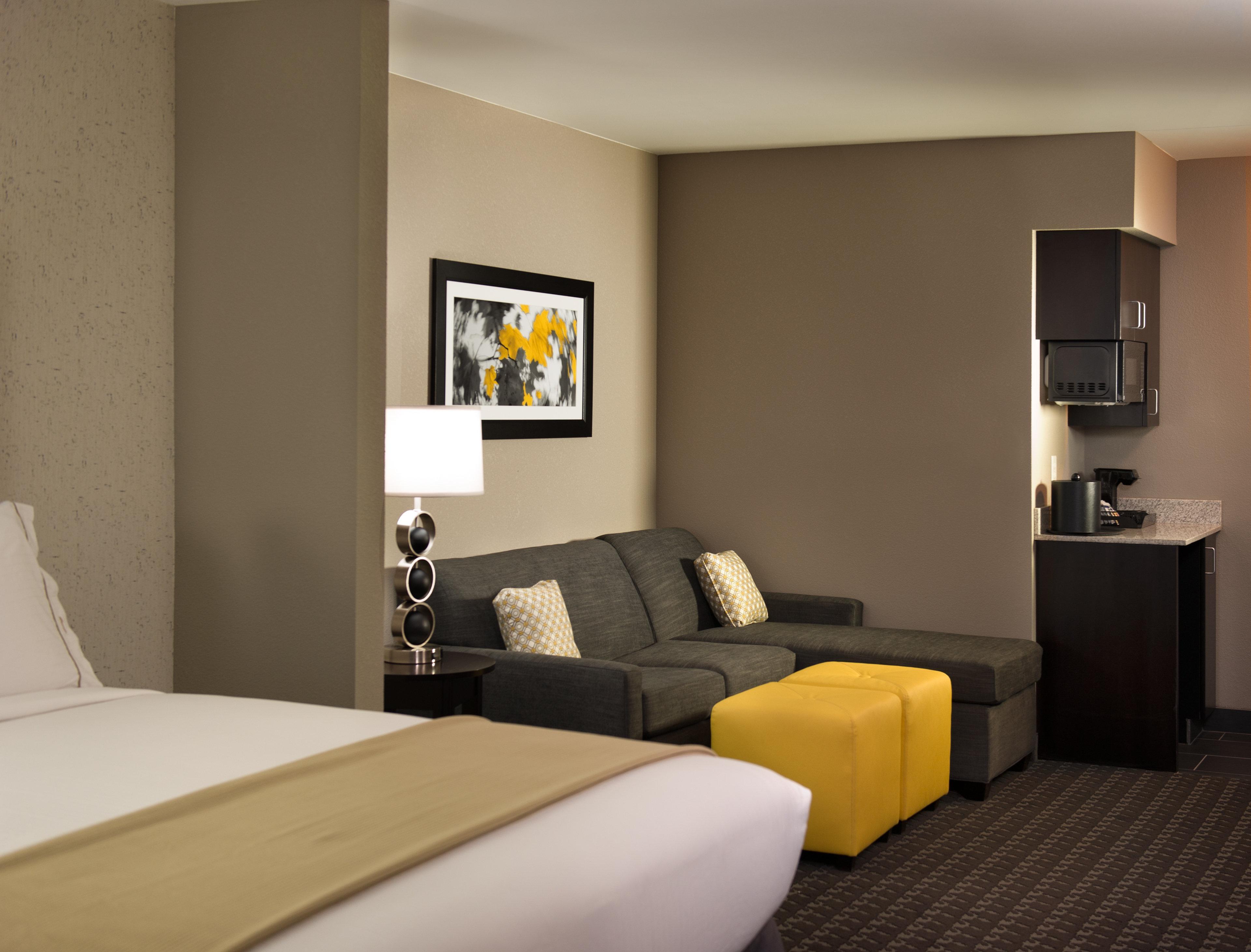 Holiday Inn Express And Suites Madison Central By Ihg Eksteriør bilde